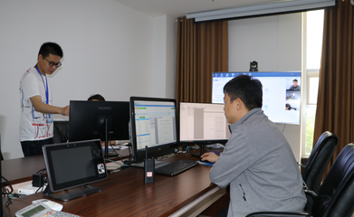 房縣公共資源交易中心 周末‘不打烊’，服務‘全天候’